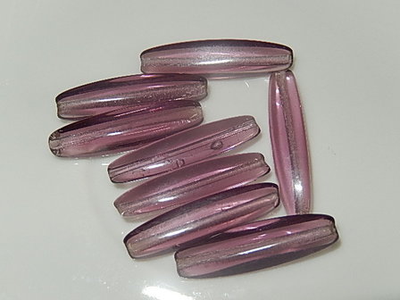 B6116 Glaskraal lichtpurper ovaal afgeplat 27x7x6 mm