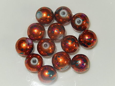 B2327 Glaskraal bruinoranje metallic met gekleurde tekening rond 10 mm